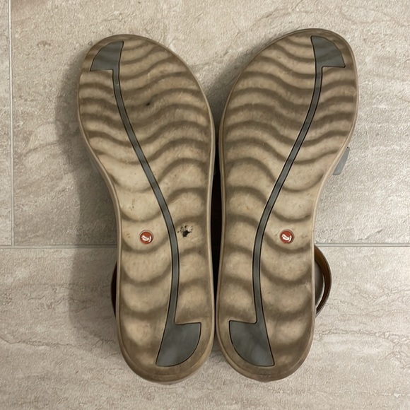 CLARKS Women’s Un Reisel Mara T Strap Sandal Size 12 - Picture 6 of 8